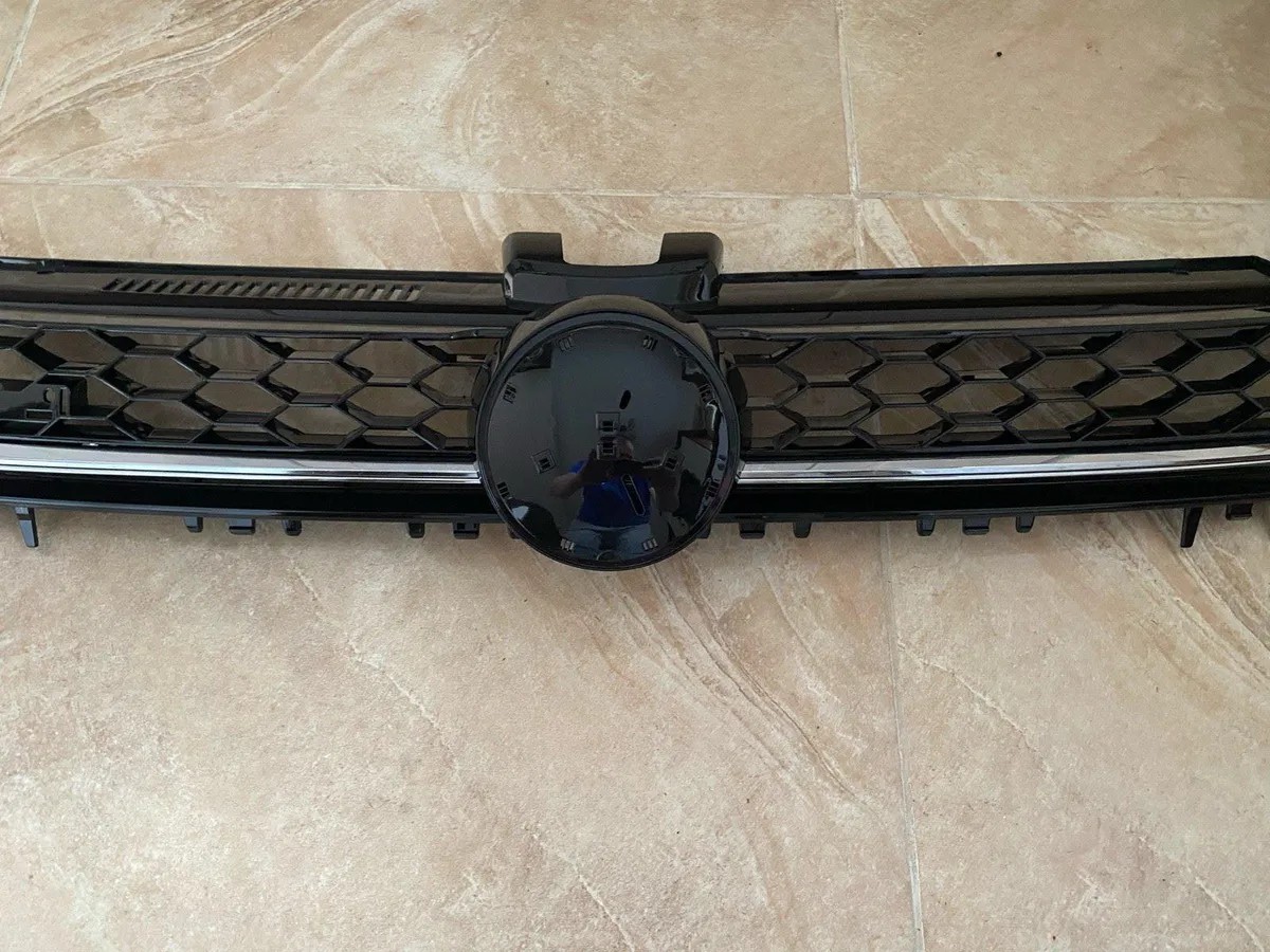 Golf GTD GRILL “BRAND NEW”
