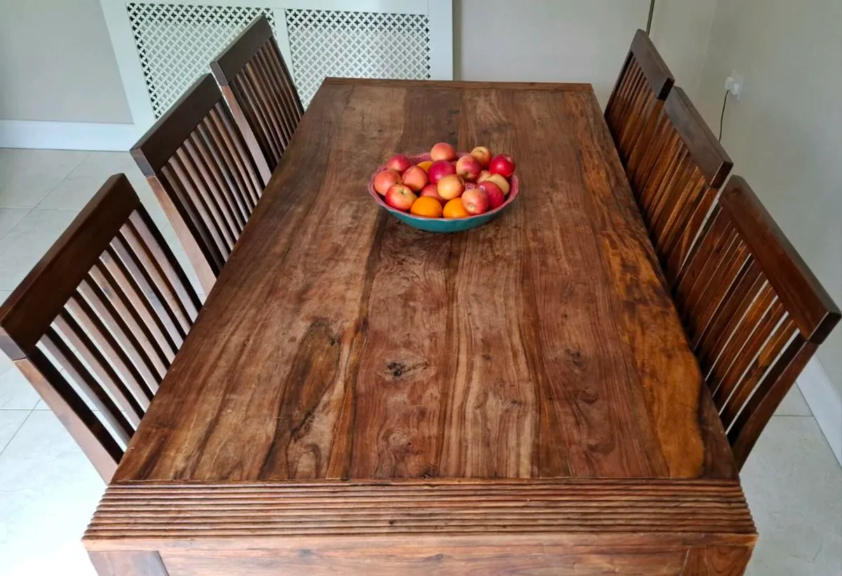 Table and Chairs - Image 1