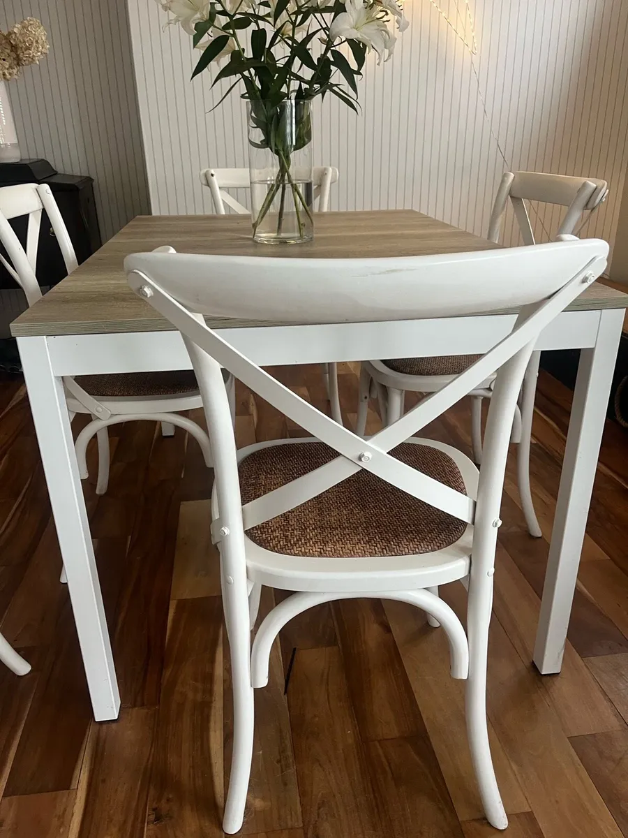 6 dining / kitchen  chairs - Image 1