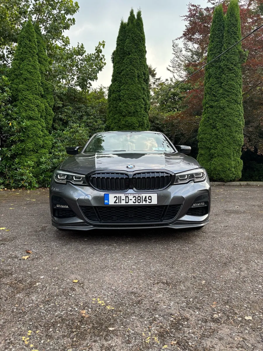 211 BMW 330e M Sport Hybrid Auto  292HP - Image 3