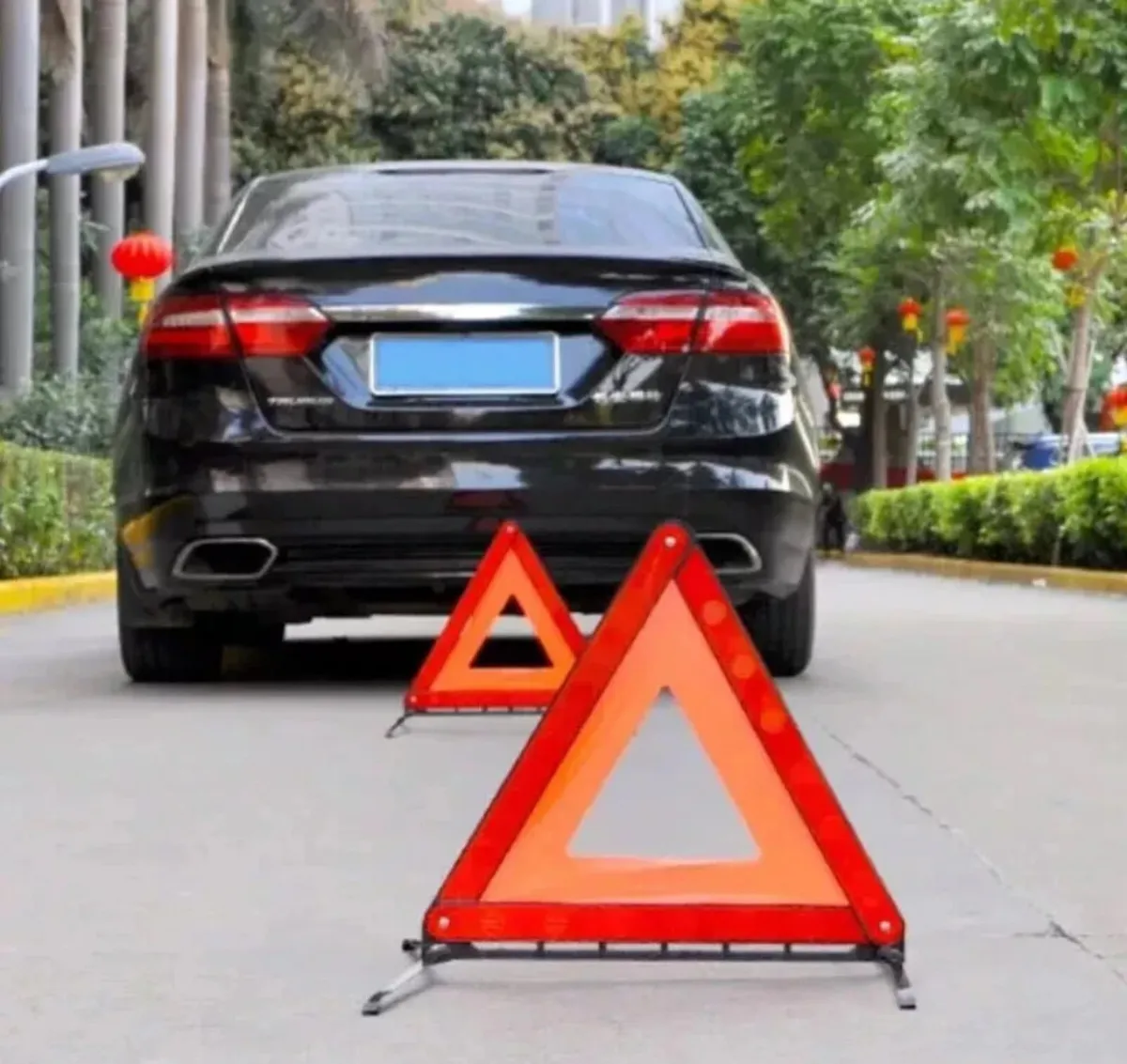 2 X Reflective Car Warning Triangle - Image 3