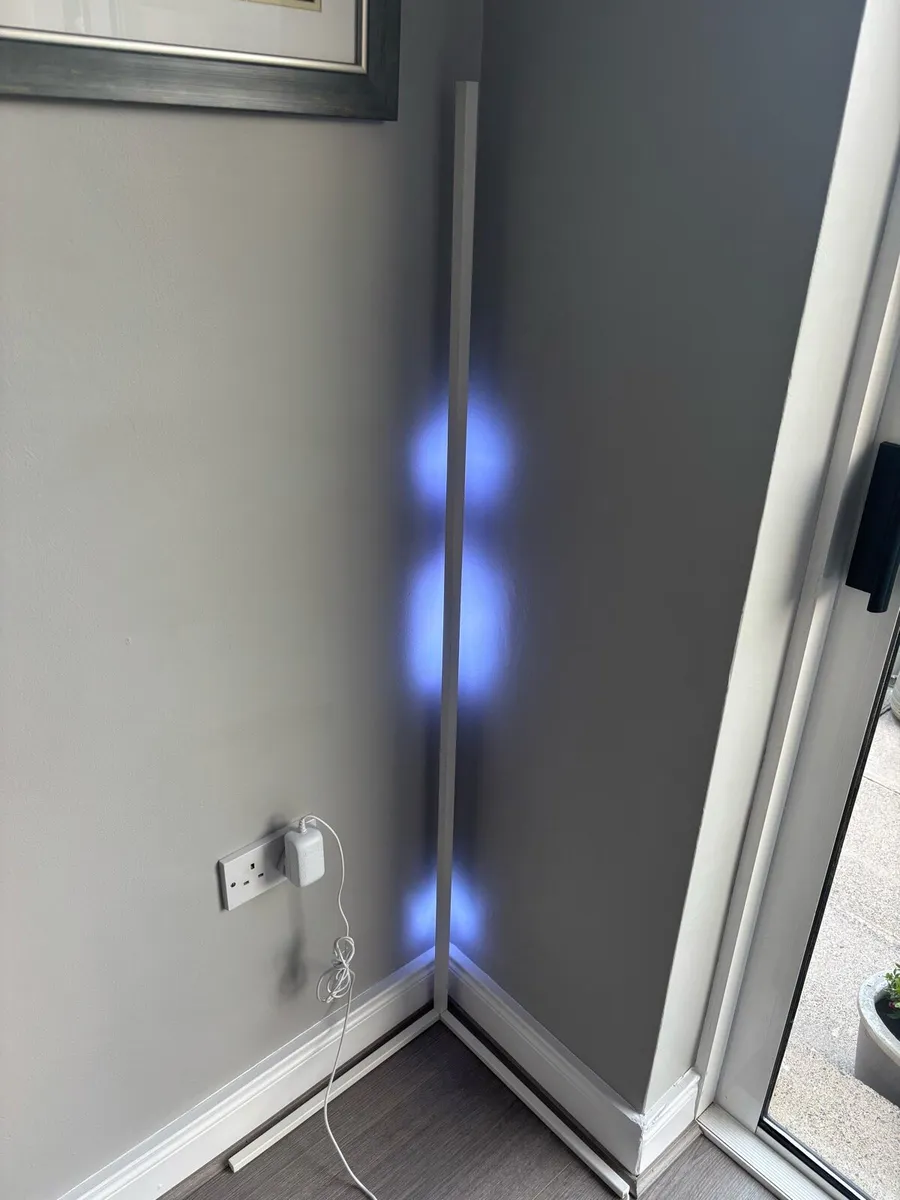 LED Floor Light - Remote Control - Image 4