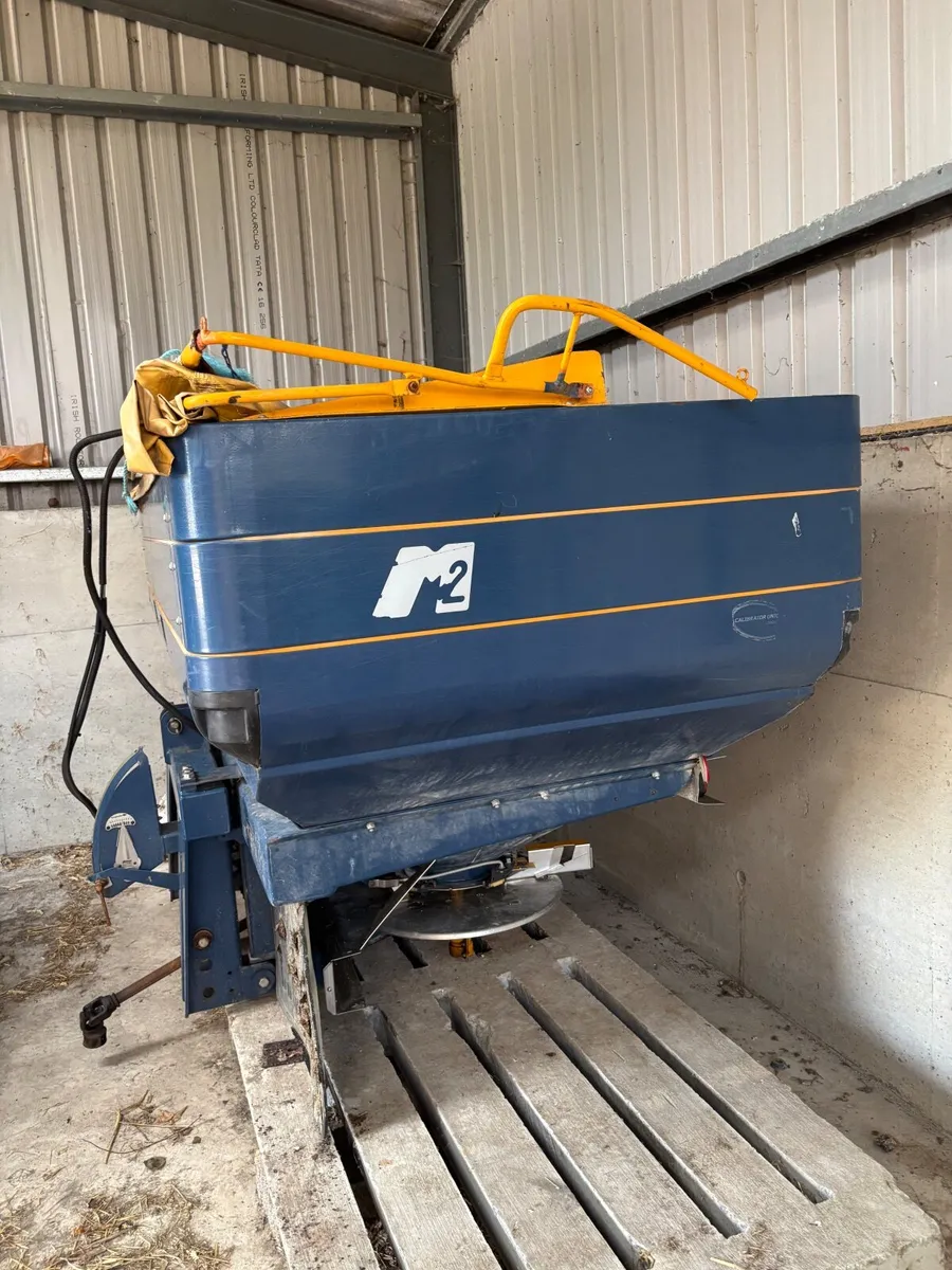 Fertiliser Spreader - Image 1