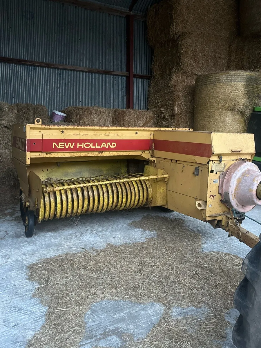 Square baler