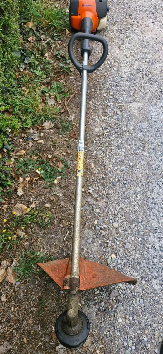 Husqvarna 128L Strimers. - Image 3