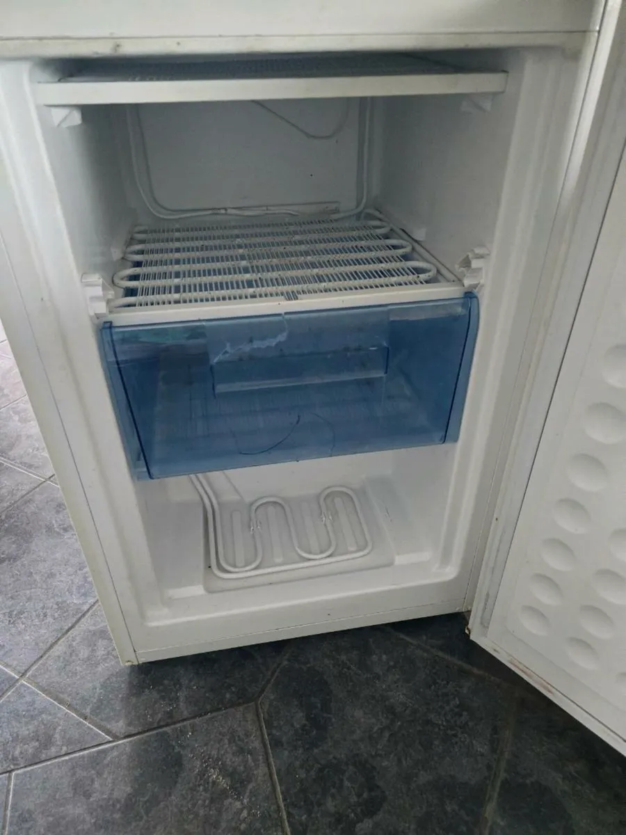 Undercounter freezer - Image 2