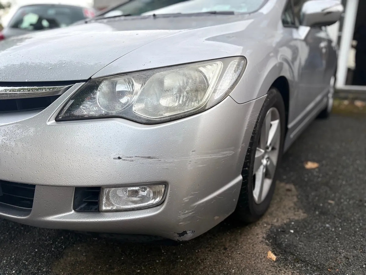 Honda Civic 2007 - Image 2