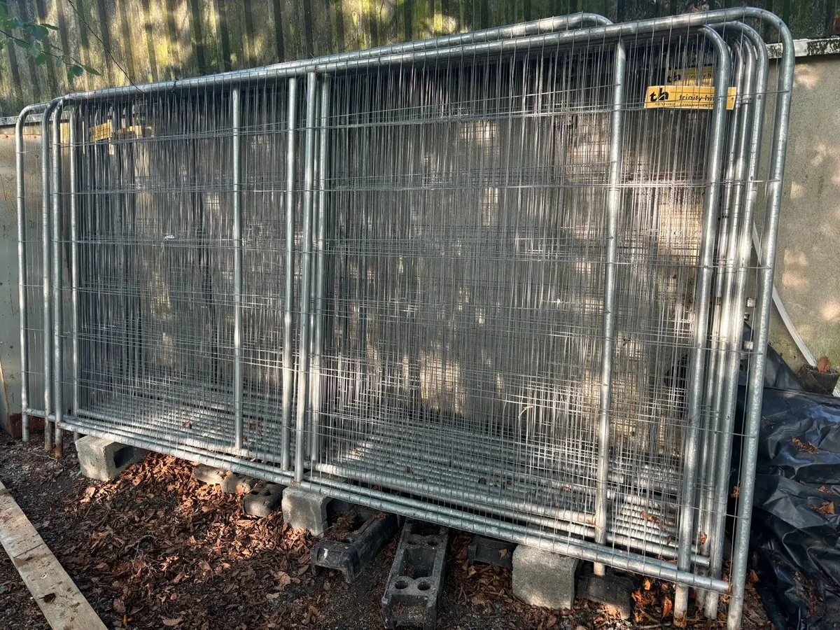 Harris fencing - Image 1