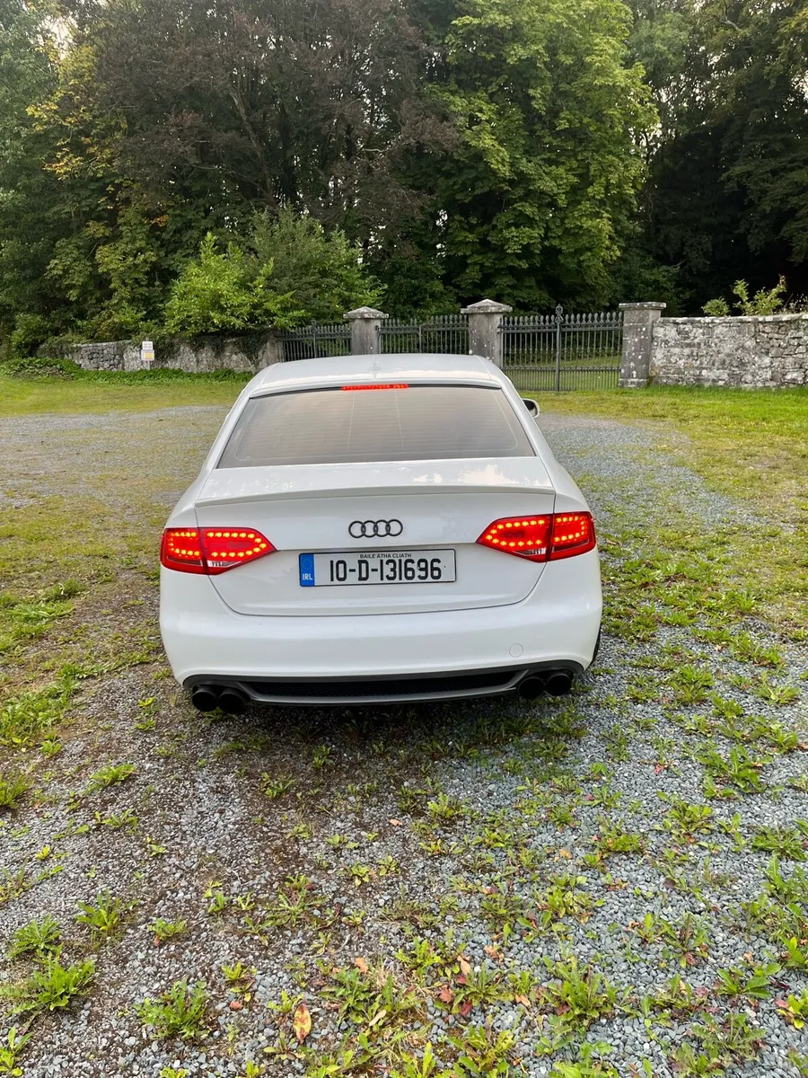 2010 Audi A4 S-Line - Image 3