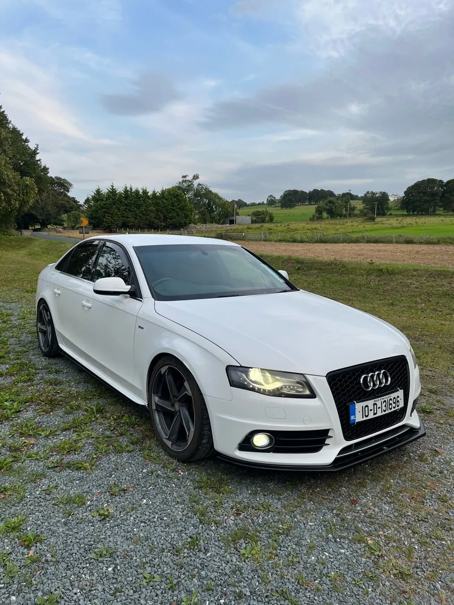 2010 Audi A4 S-Line - Image 1