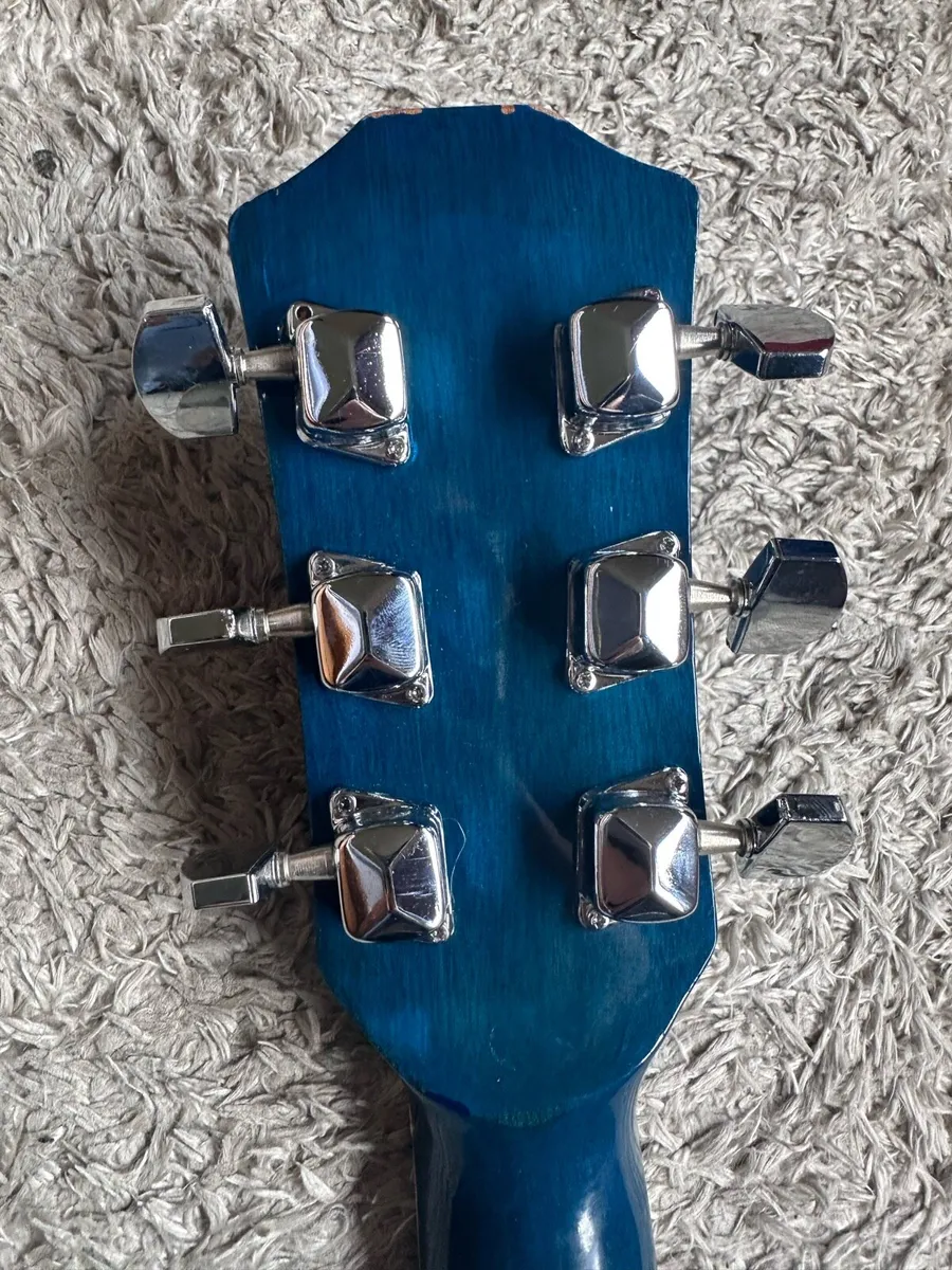 Acoustic guitar - Image 2