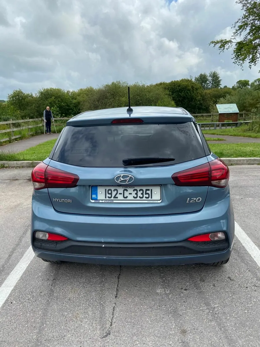 CAR - Image 4