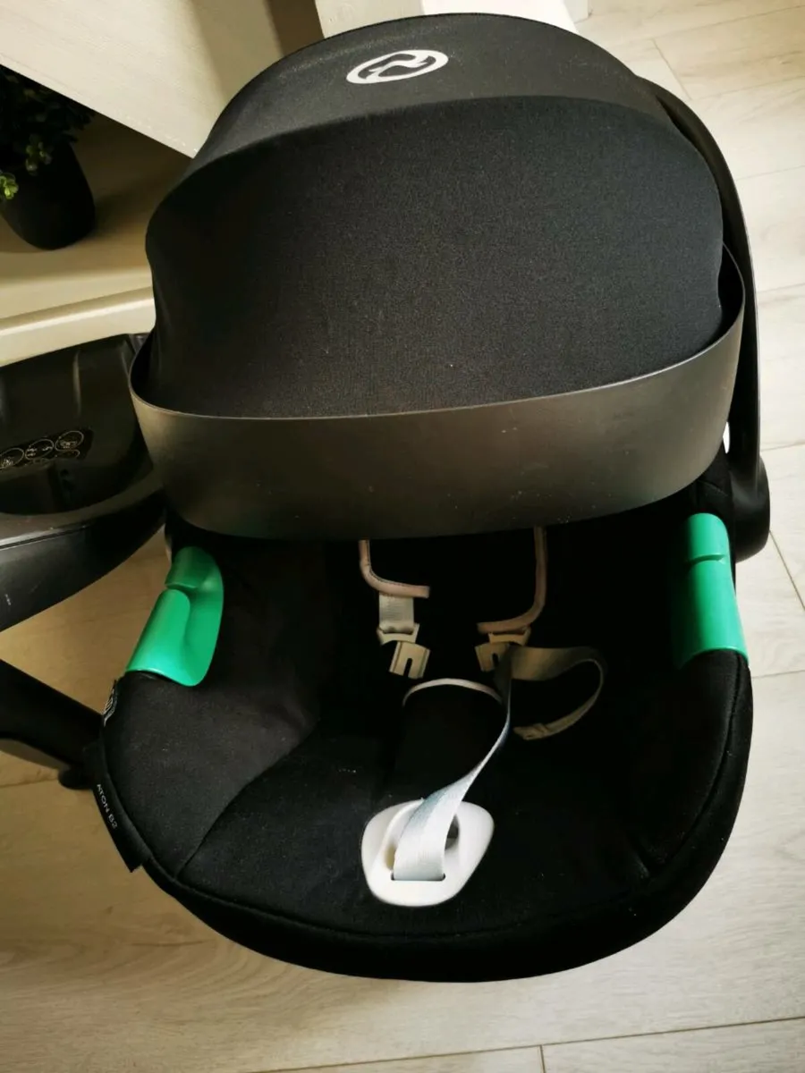 Cybex car seat - Image 2