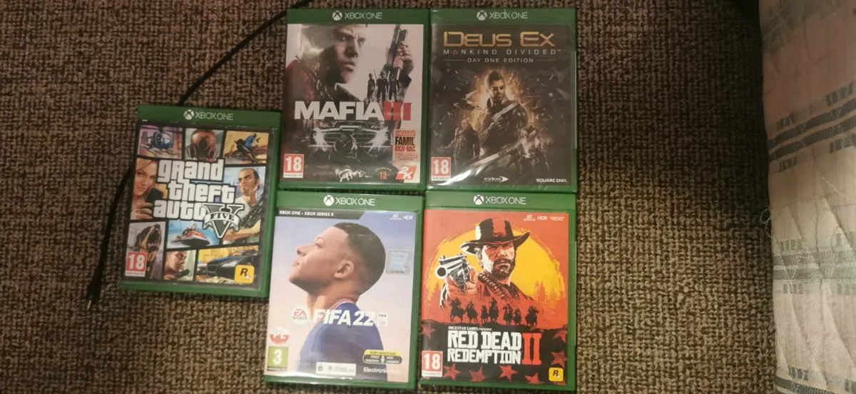 Xbox one x 1tb - Image 4