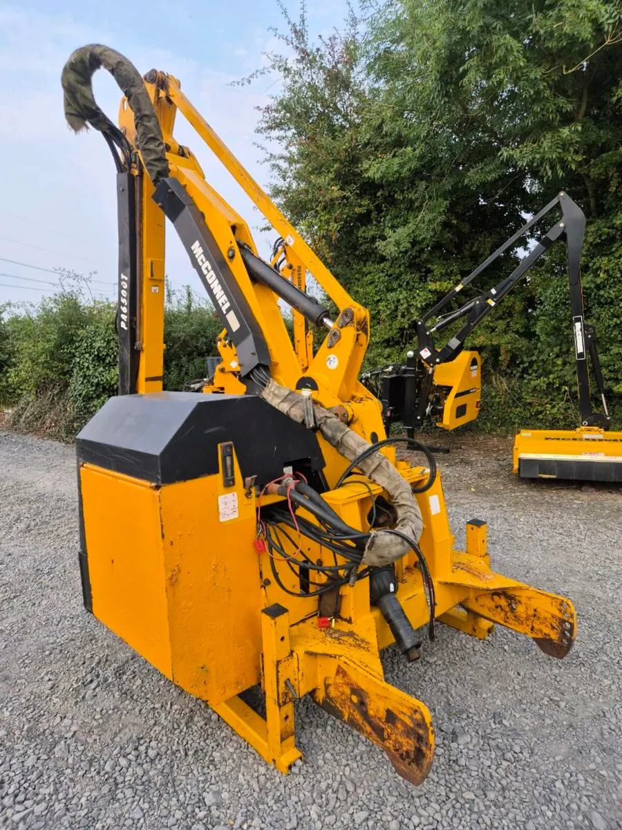 Mcconnel PA6500T Hedgecutter - Image 1