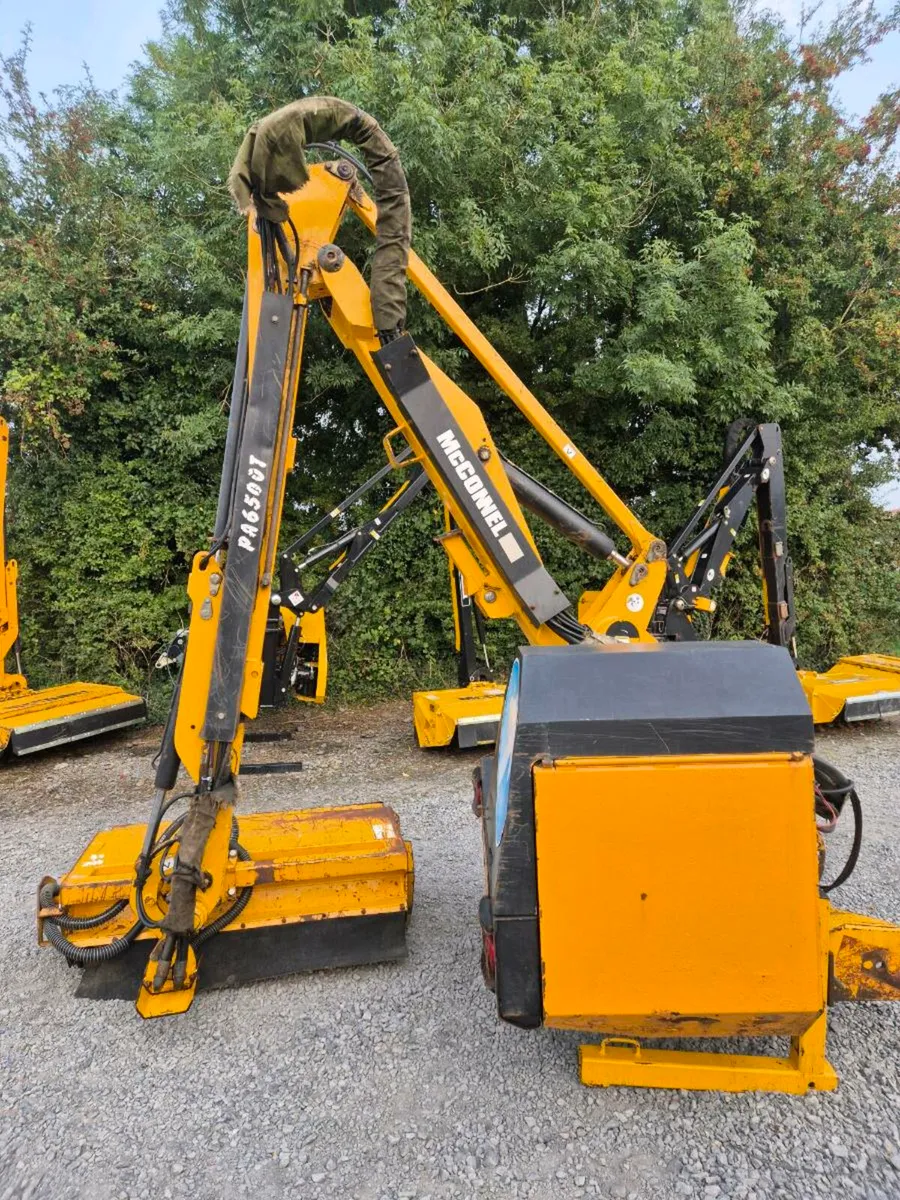 Mcconnel PA6500T Hedgecutter - Image 2