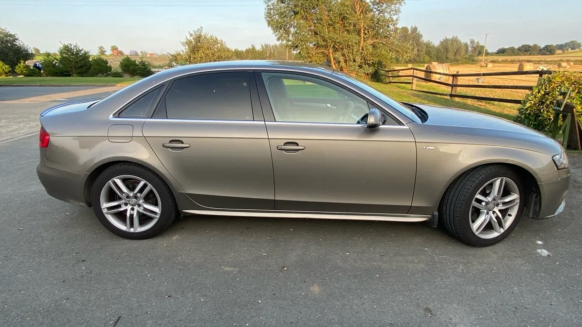2011 Audi A4 S Line - Image 2