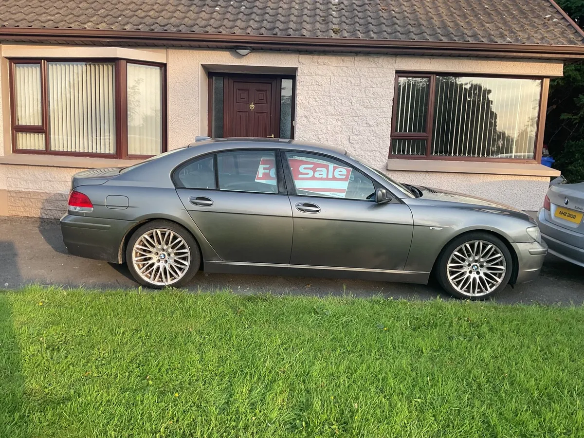 BMW 7-Series 2007 - Image 2