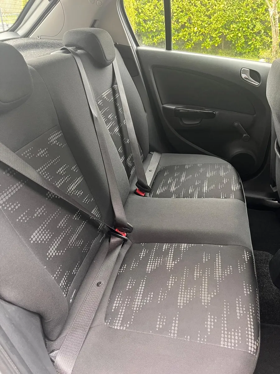 Opel Corsa - Image 2