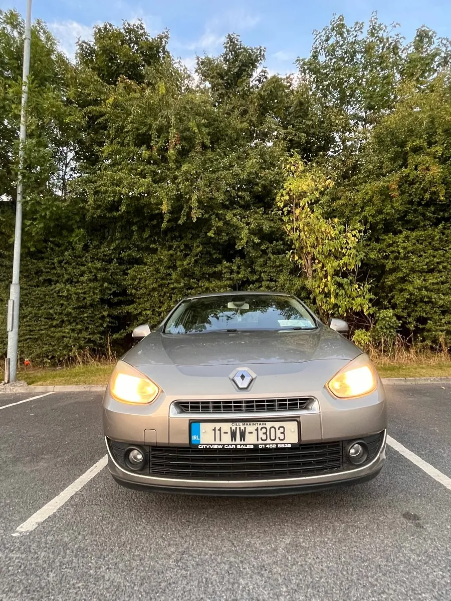 Renault Fluence 2011 - Image 1