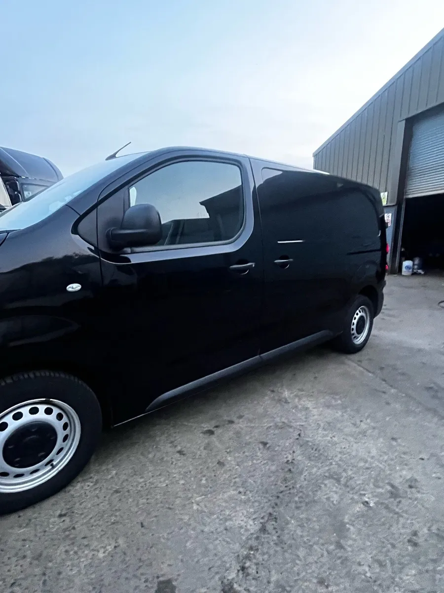 2021 Vauxhall vivaro - Image 2
