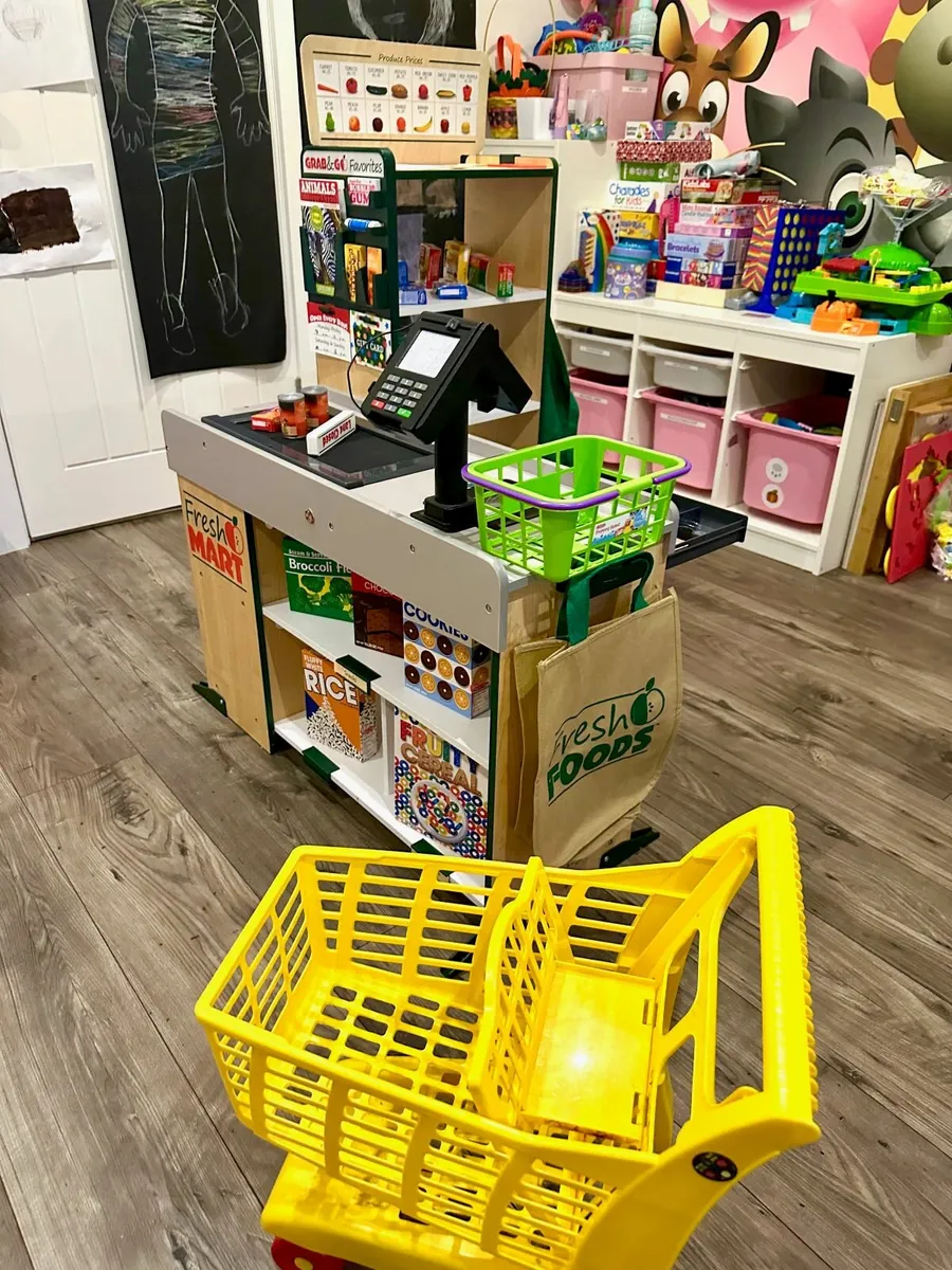 Toy Shop - Image 4