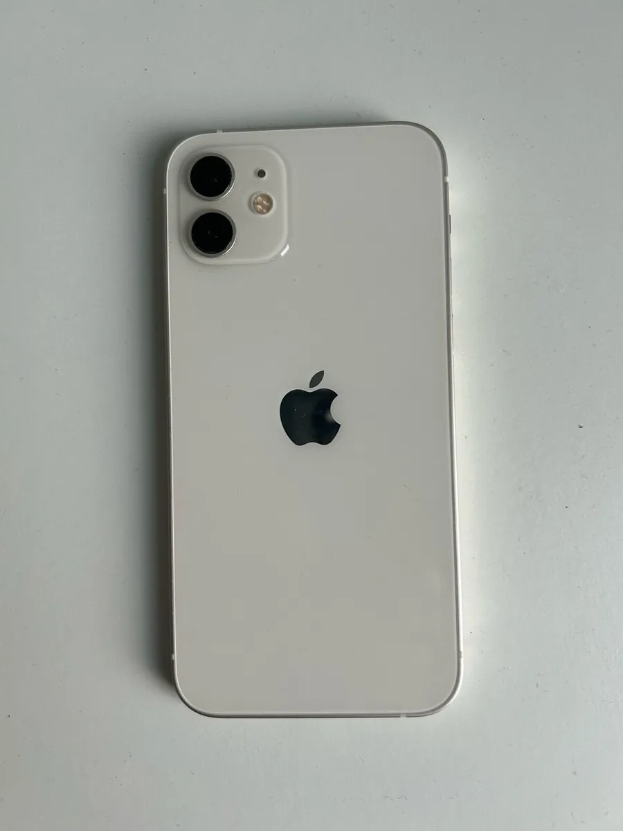 iPhone 12 unlocked - Image 1