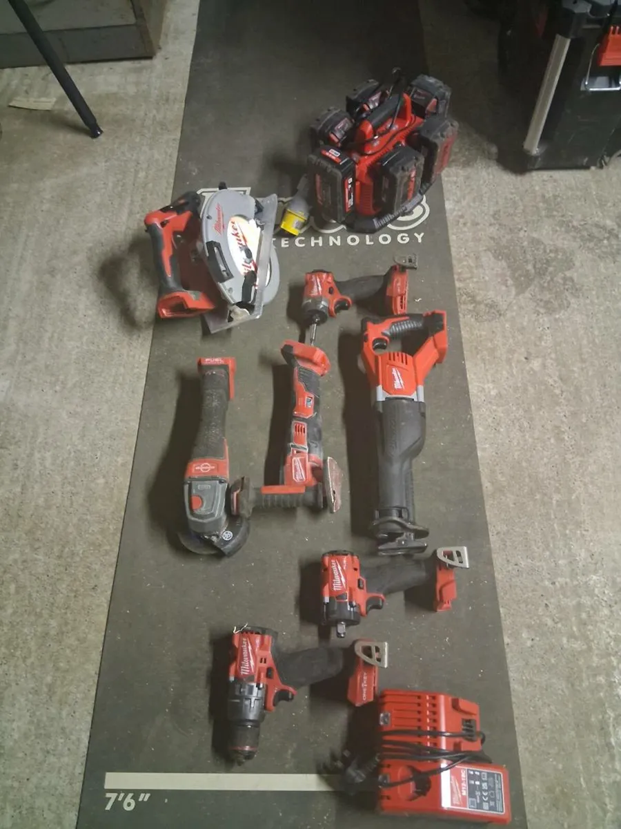 Milwaukee and Makita tools - Image 3