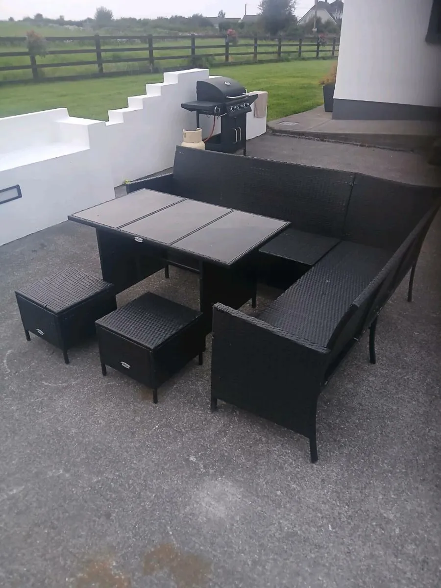 Patio furniture - Image 2