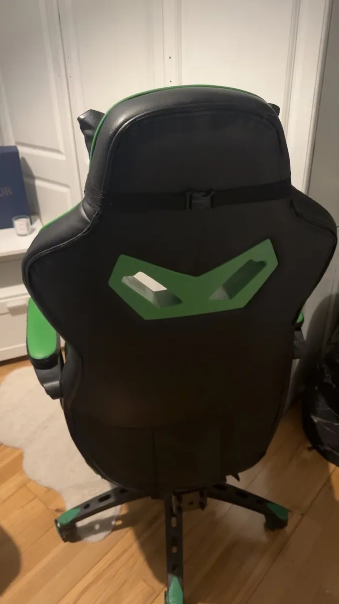 Gaming Chair - Image 3