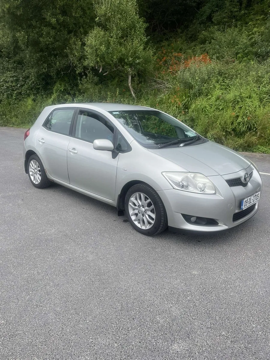 Toyota Auris - Image 1