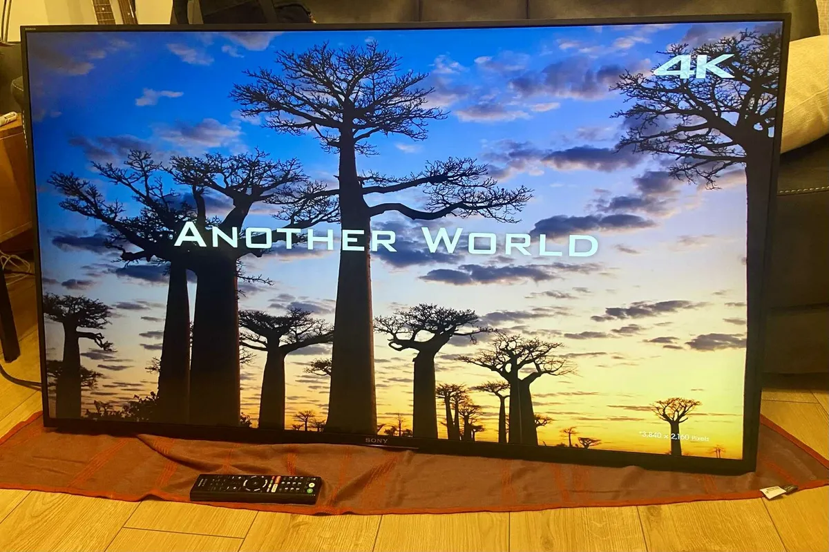 Sony Bravia 55" 4K Smart Android TV & Wall Bracket - Image 3