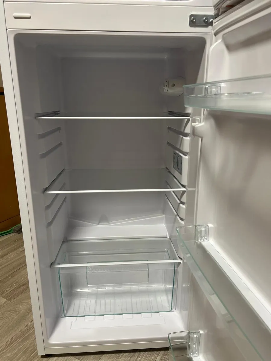 Fridge freezer PowerPoint - Image 3