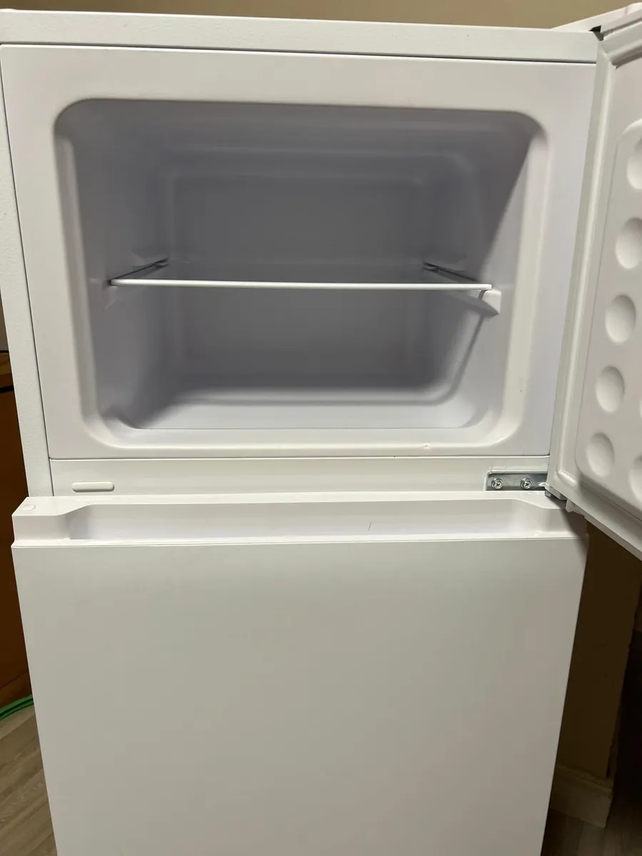 Fridge freezer PowerPoint - Image 4
