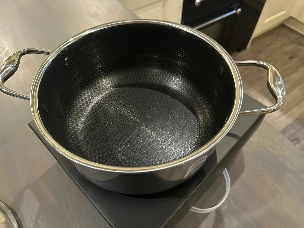 Hexclad 24cm Saucepan - Image 3