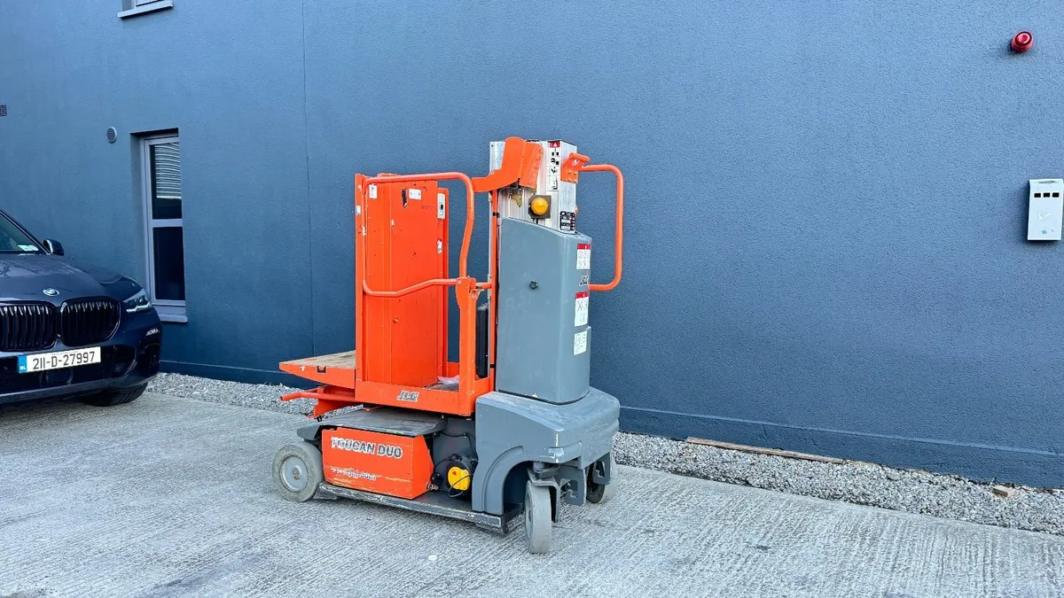For Sale: 2013 JLG Toucan Duo Mast Lift - Image 1