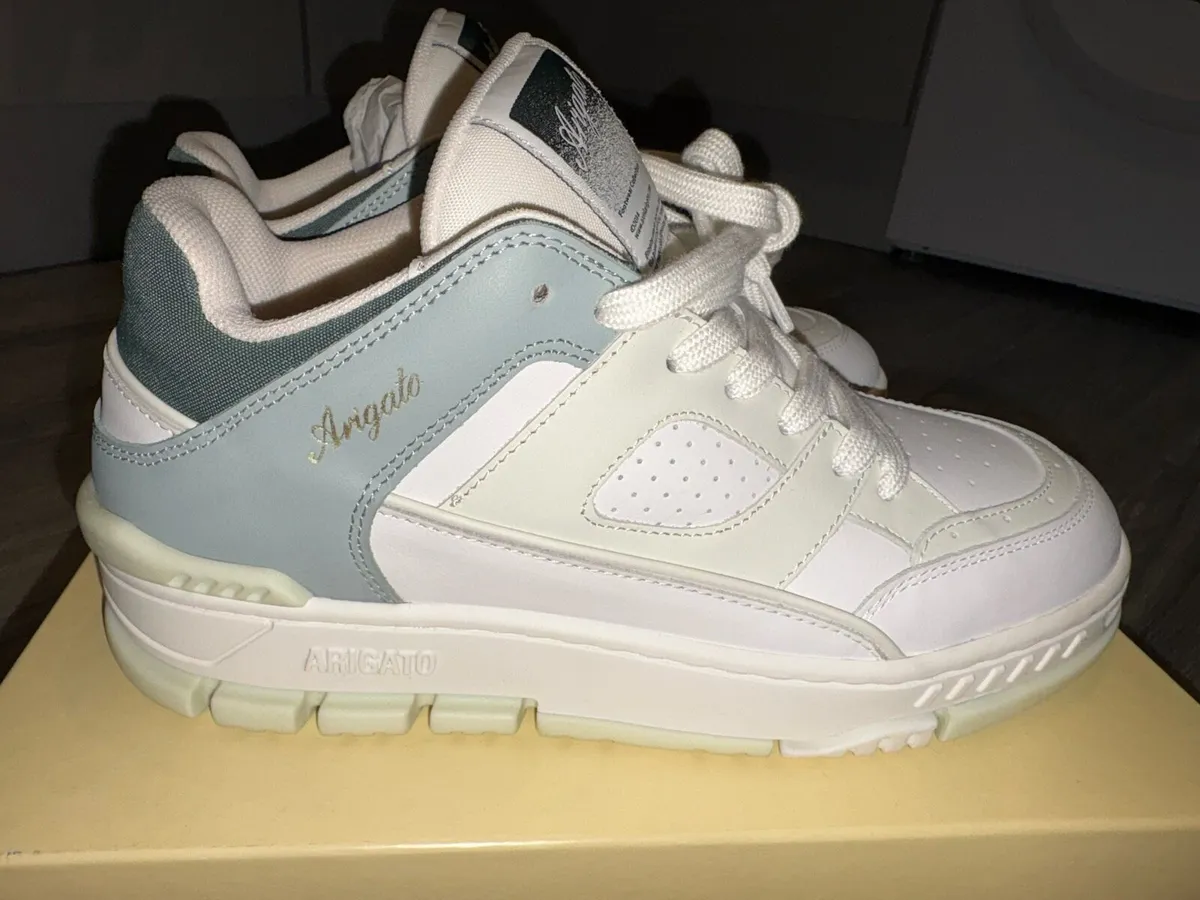 Axel Sneakers Brand New - Image 2