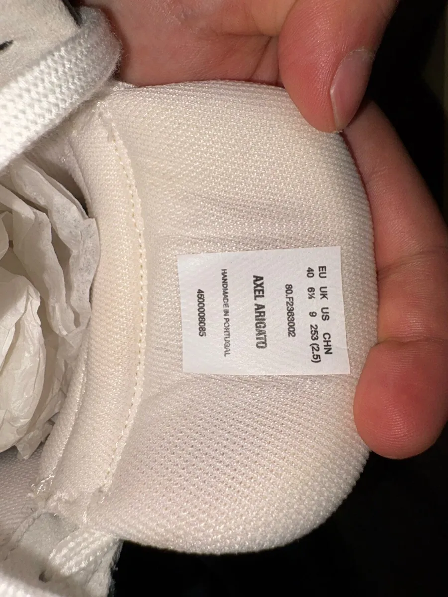 Axel Sneakers Brand New - Image 3