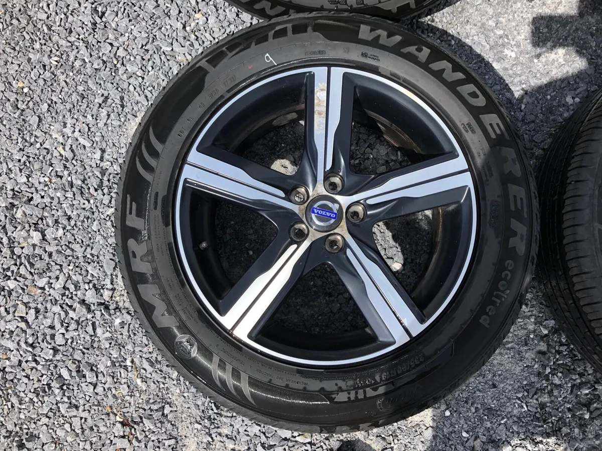 18” genuine Volvo XC60 R-Design alloys - Image 4