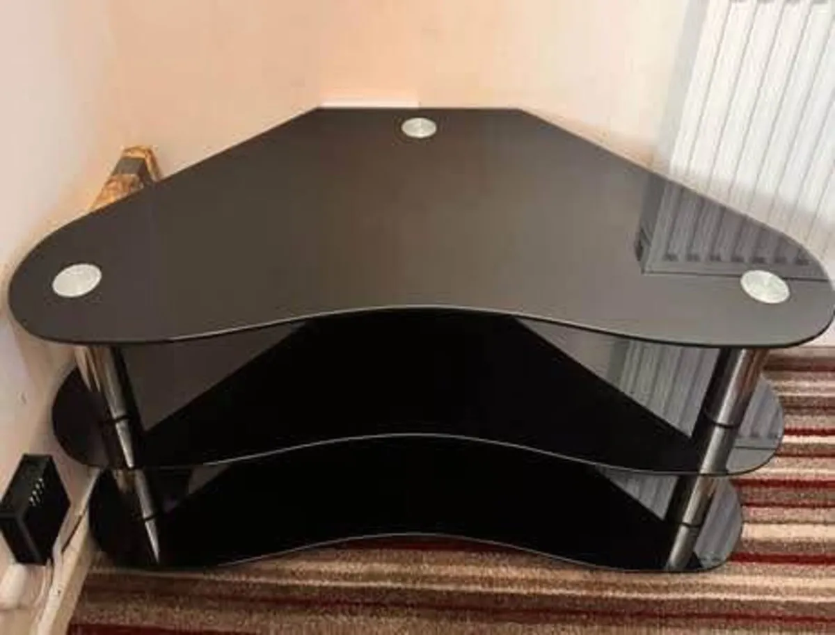 Glass tv stand - Image 1