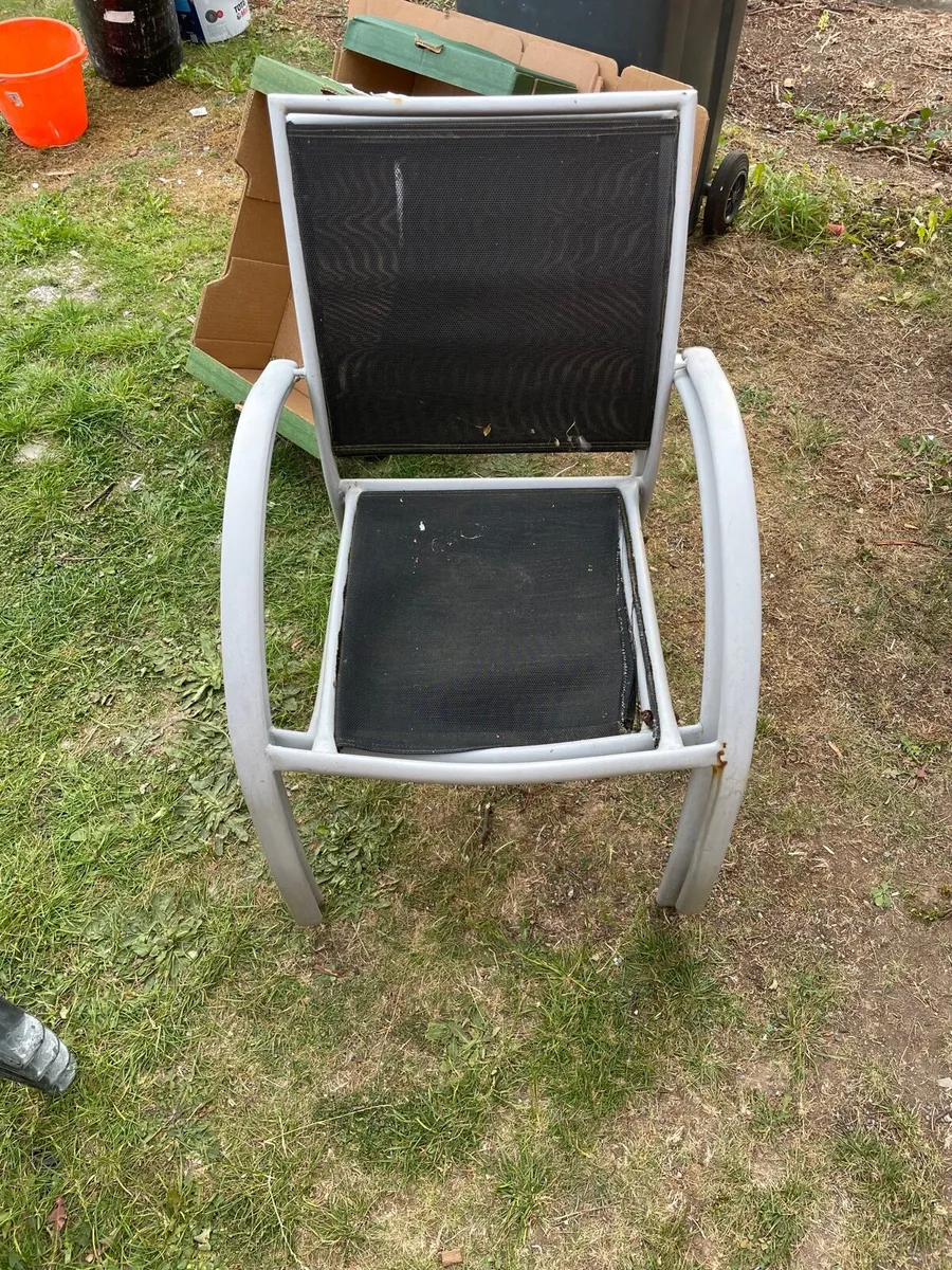 2 garden chairs - Image 2