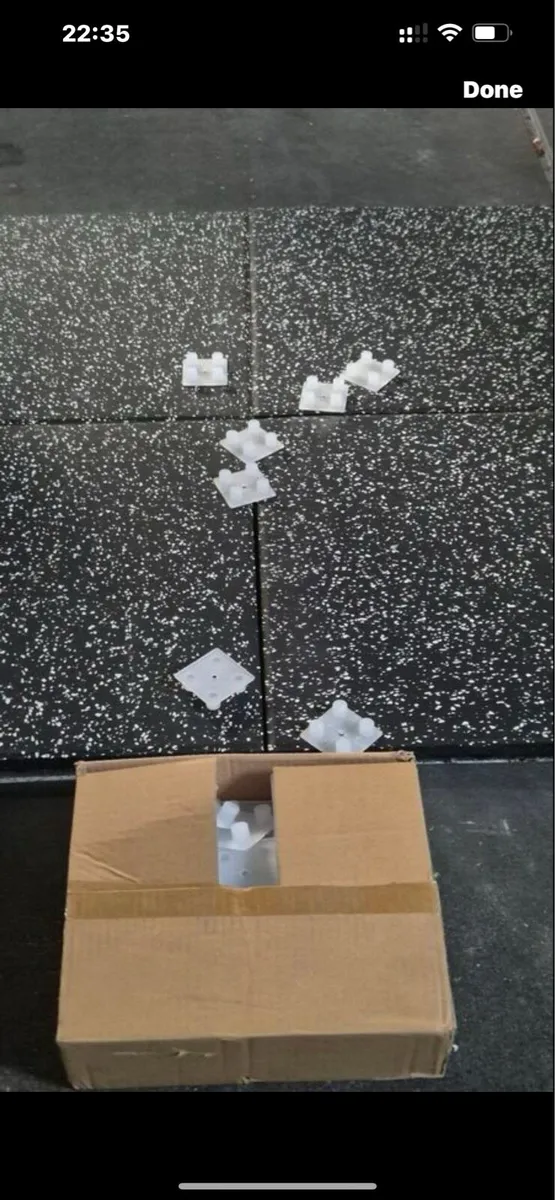 BRAND NEW 20mm EASY CLEAN GYM MATS WITH CLIPS - Image 1