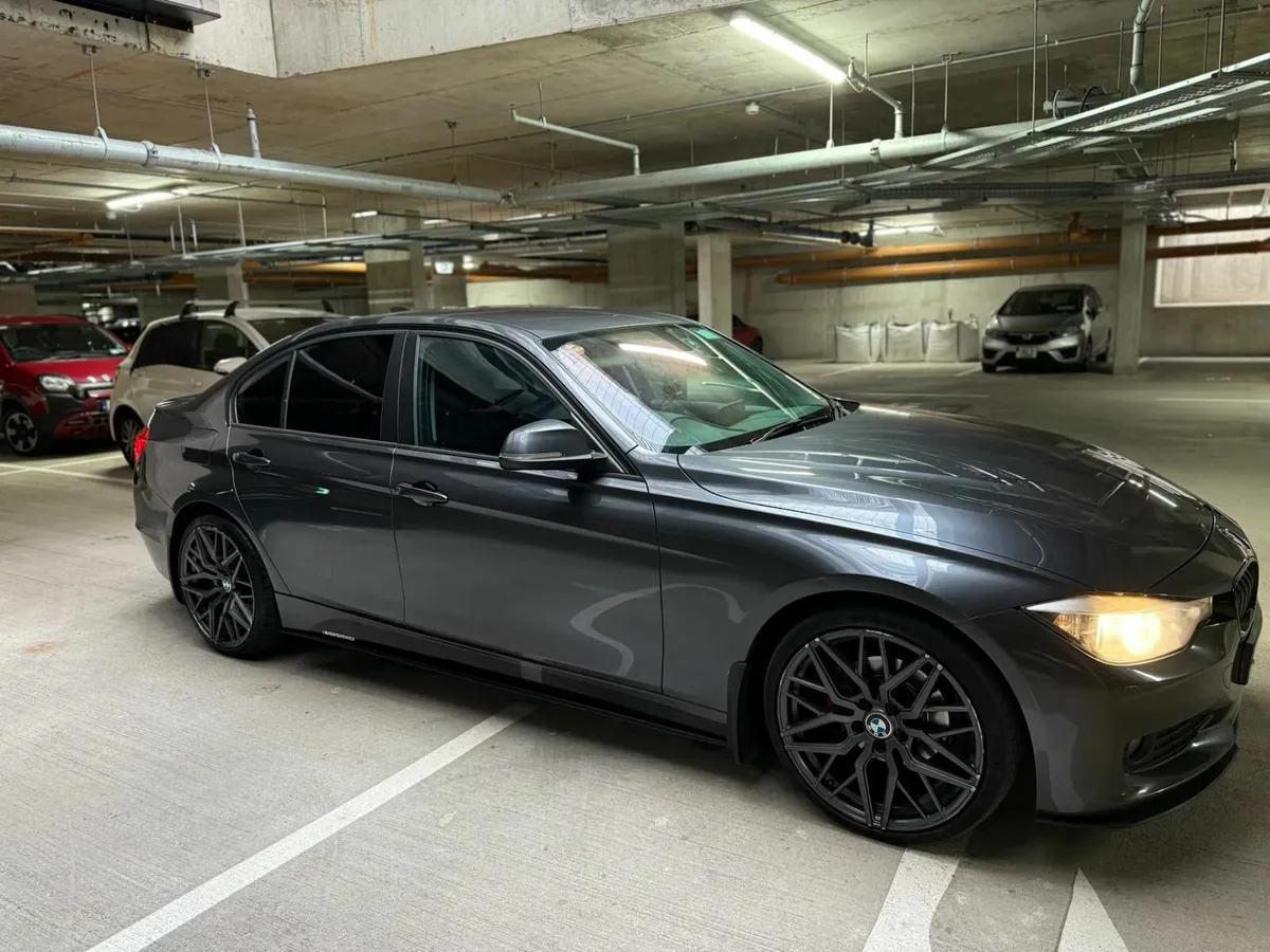 BMW 320d 2012 F30 Efficient Dynamics - Image 2