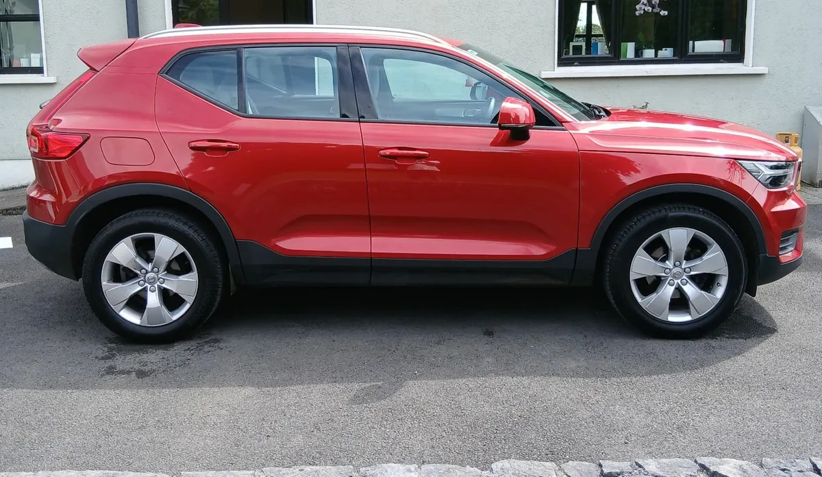 Volvo XC40 2021 - Image 4