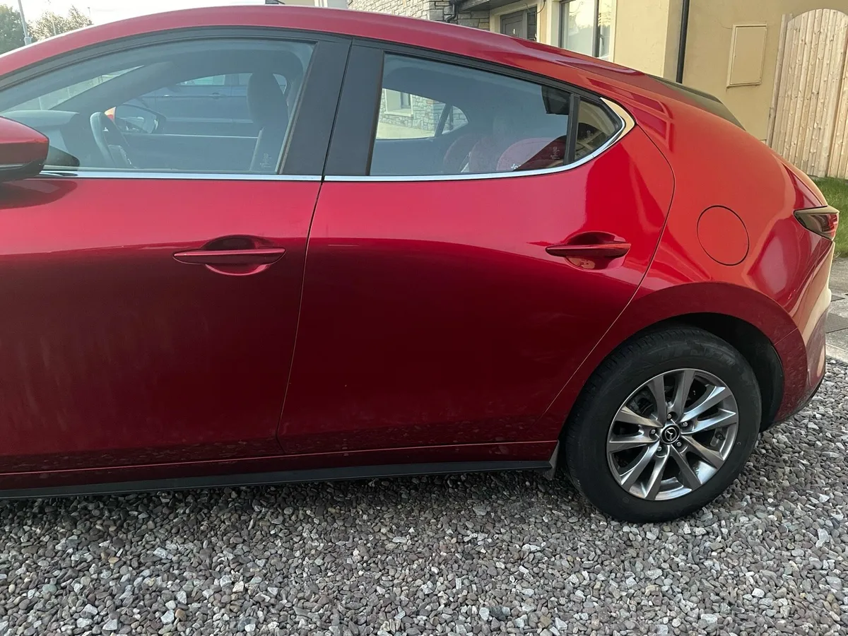 Mazda 3 - Image 2