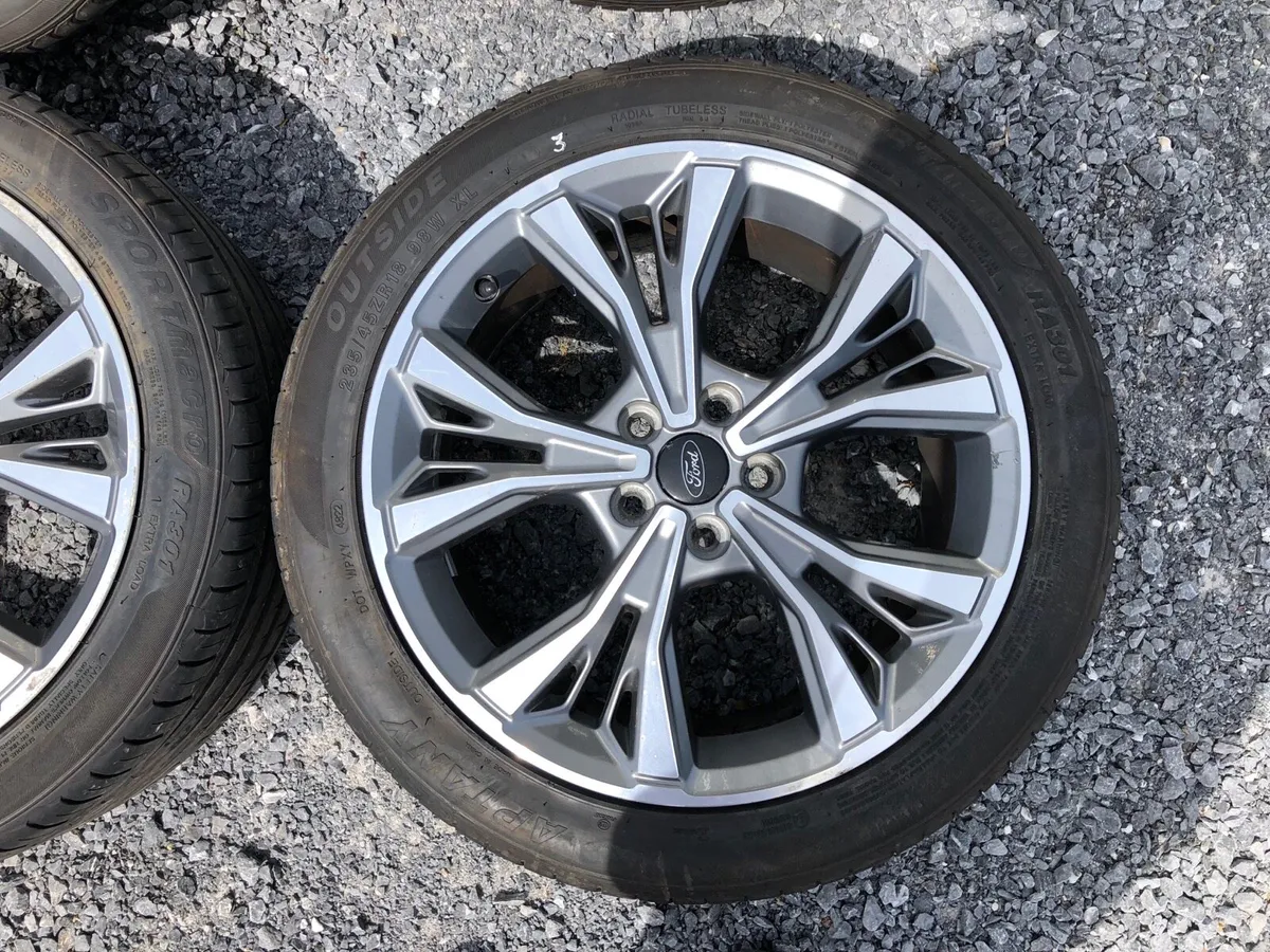 18” genuine Ford ST-Line Mondeo alloys - Image 3