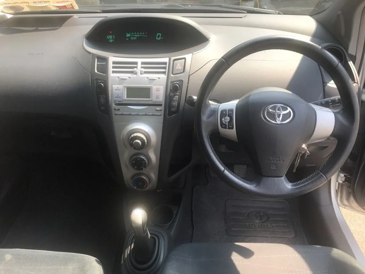 2008 Toyota Yaris - Image 1