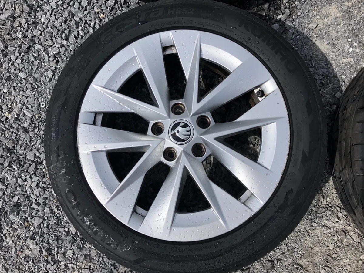 17” genuine Octavia Skoda new model alloys - Image 4