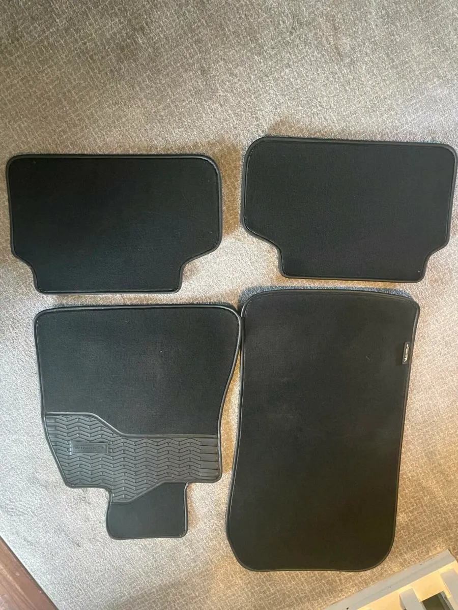 BMW 5 series fitted Michelin Mats - Image 2