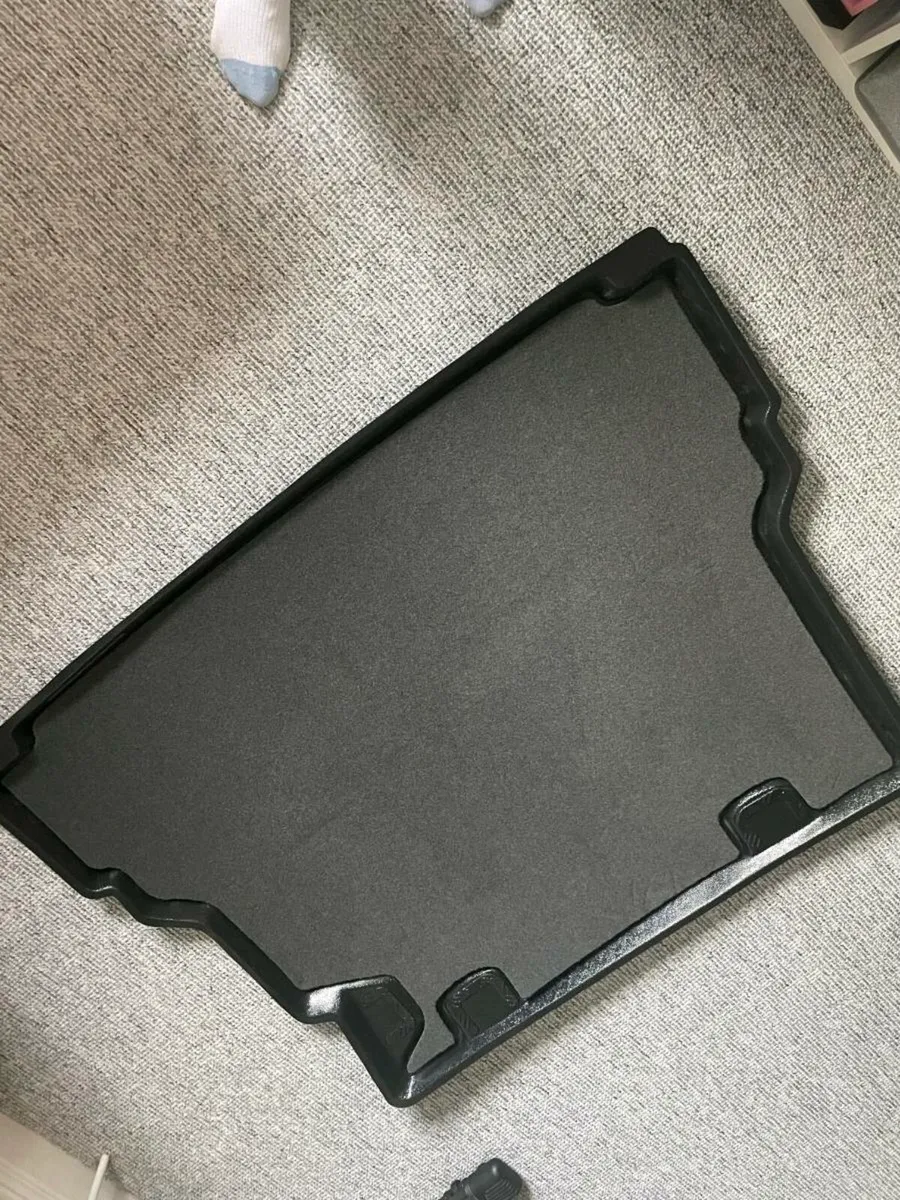BMW 5 Series 2021 estate fitted boot liner. - Image 1